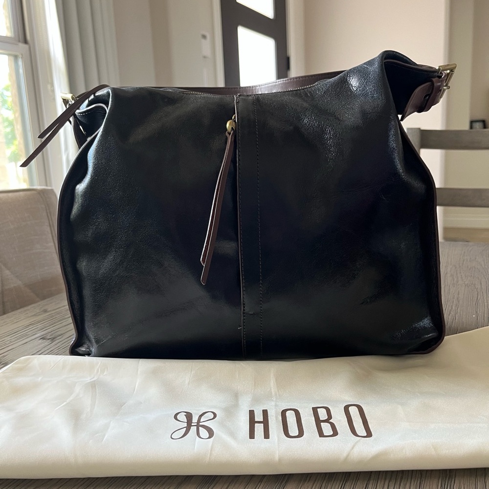 HOBO Render Shoulder Bag in Black Polished Leather